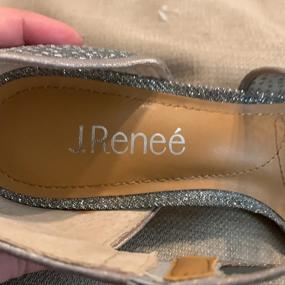 J. Renee Jivika Pumps
